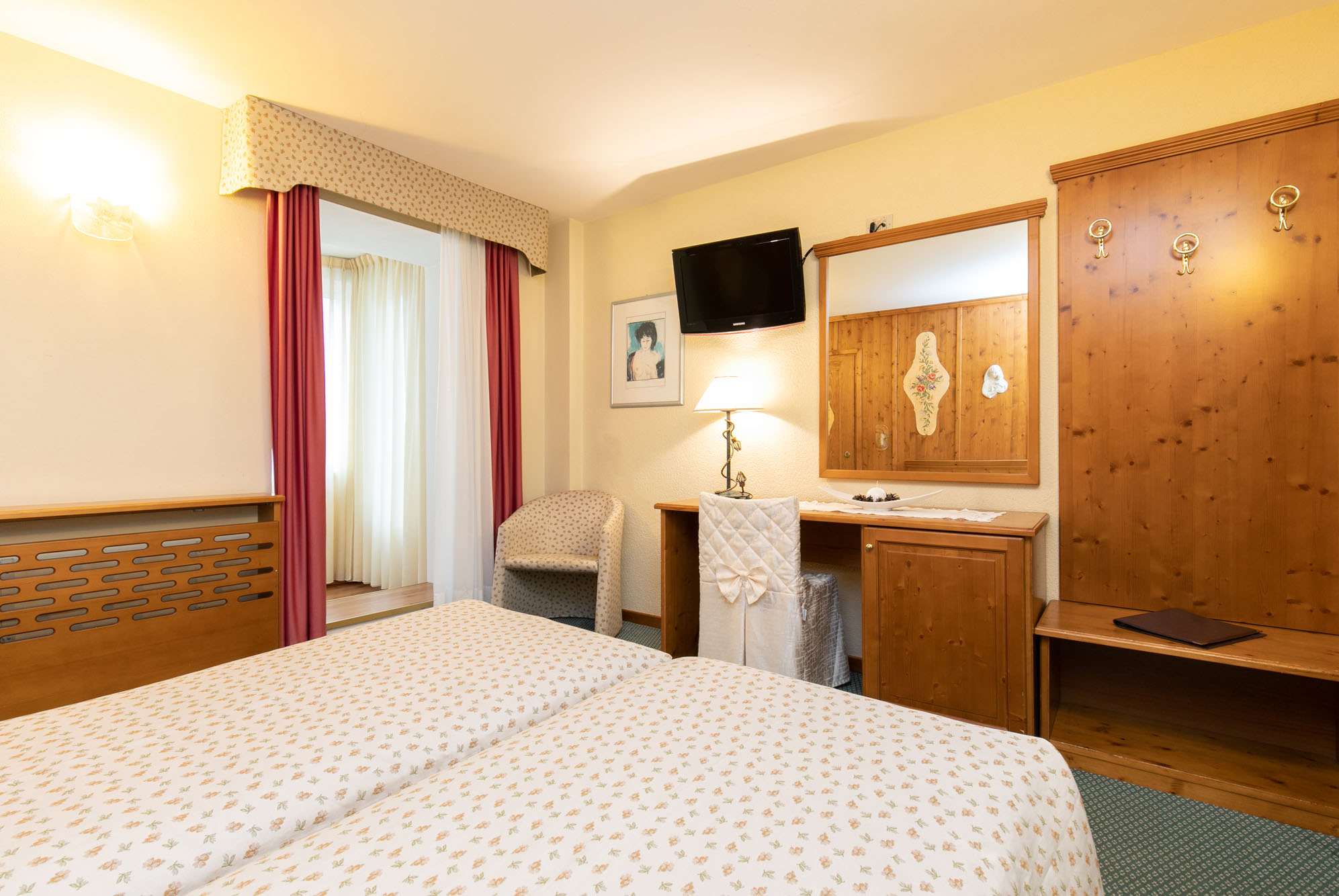 Camera Comfort Room per coppie, Grand Hotel des Alpes in centro a San Martino di Castrozza