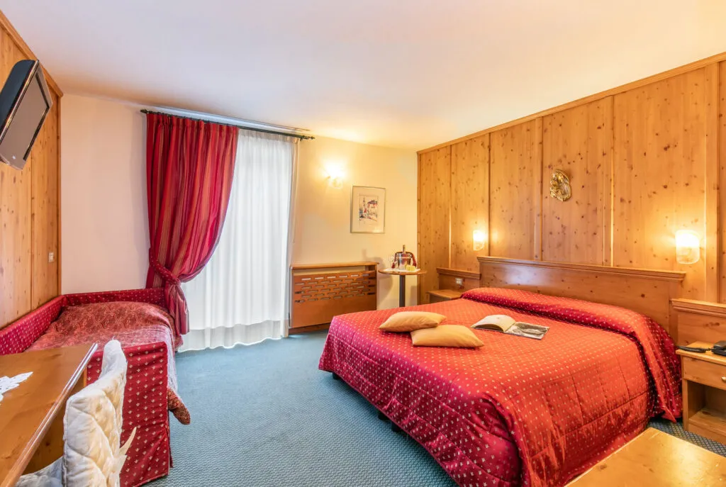 Camera Comfort Room per coppie, Grand Hotel des Alpes in centro a San Martino di Castrozza