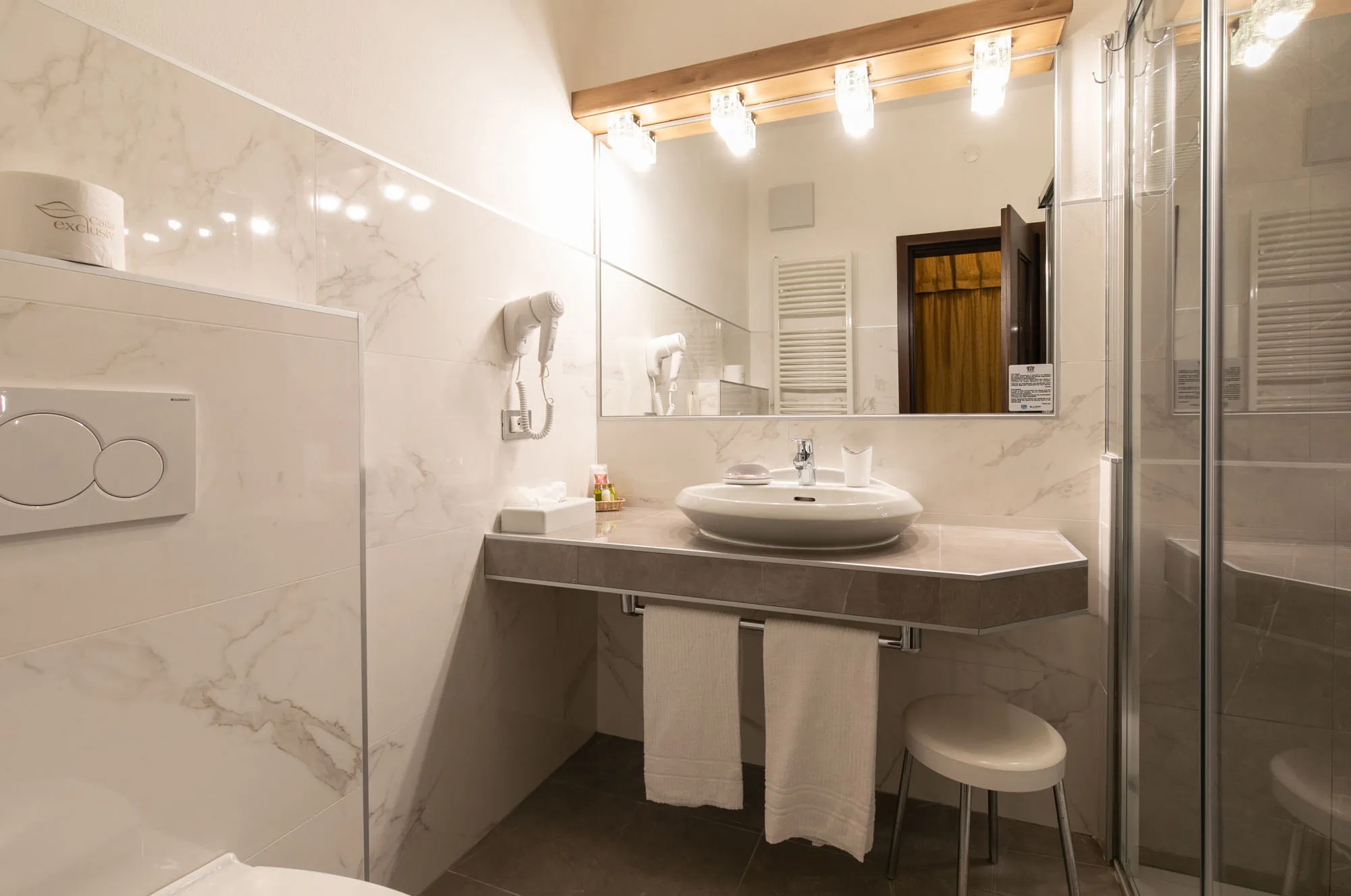 Camera Comfort Room per coppie, Grand Hotel des Alpes in centro a San Martino di Castrozza