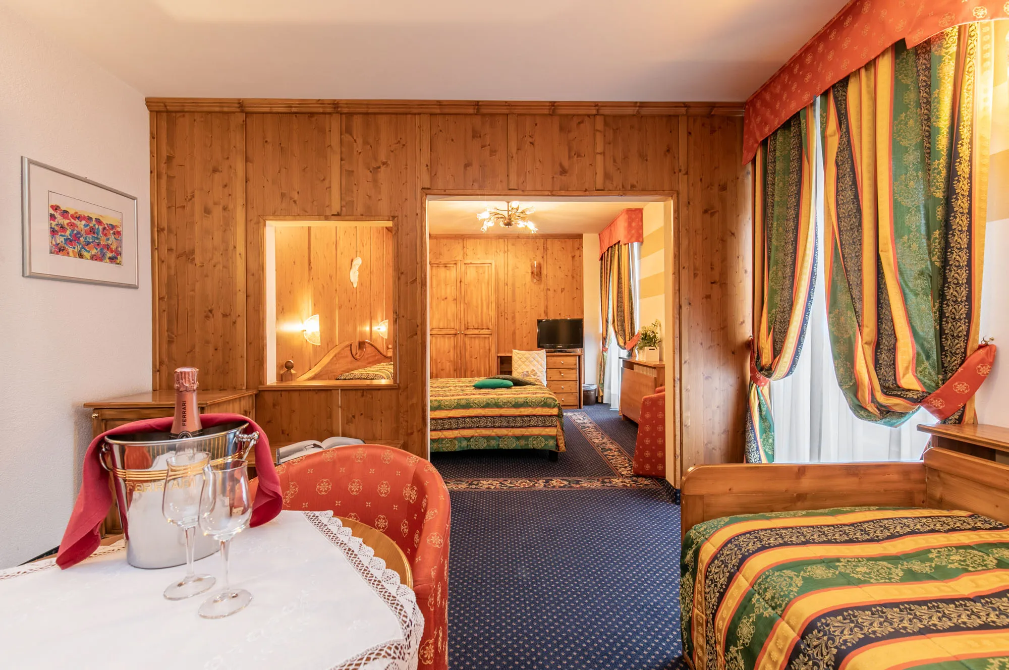 Panoramica Camera living room hotel Des Alpes San Martino di Castrozza