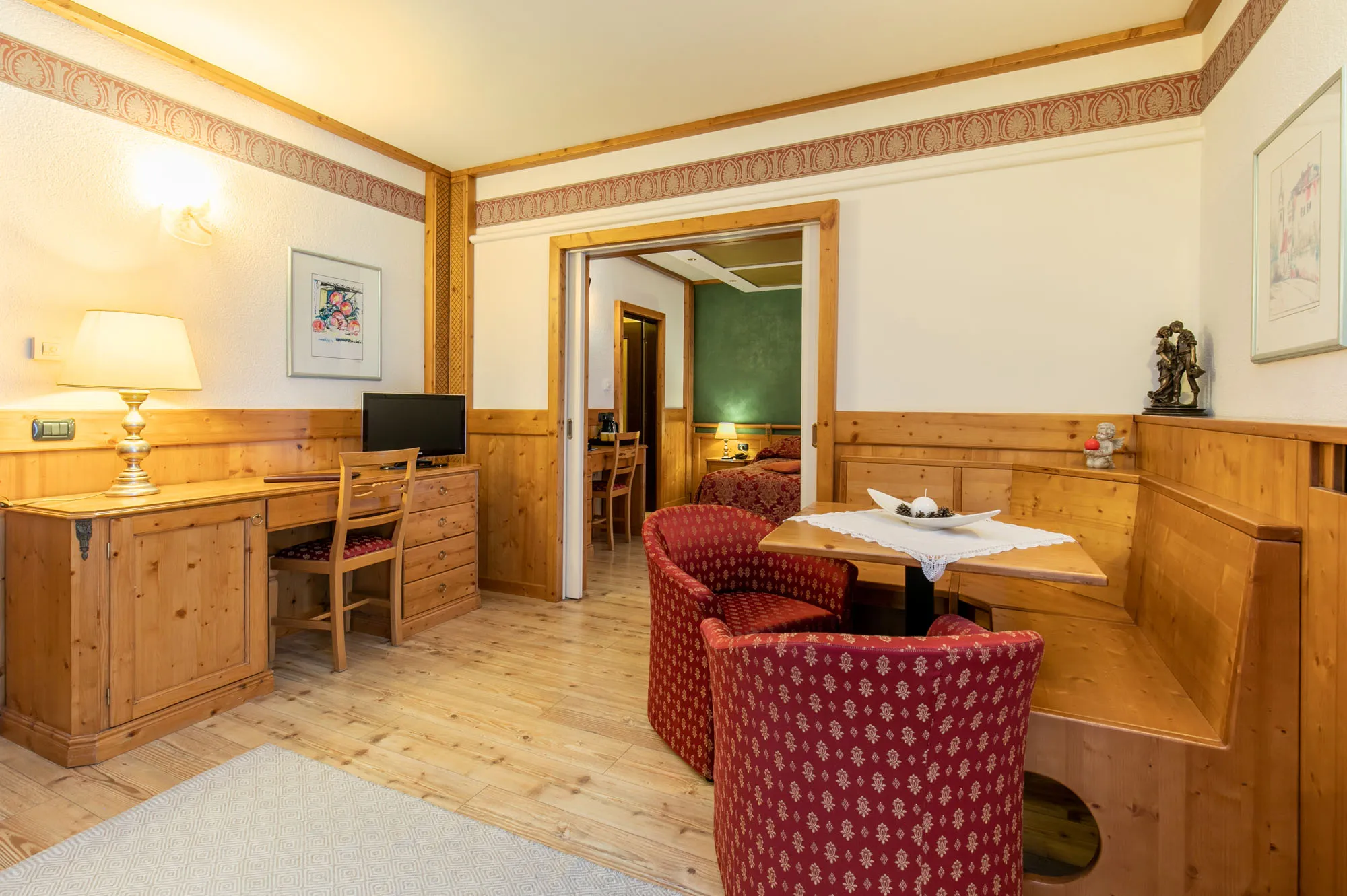 Soggiorno Suite Room Hotel Des Alpes
